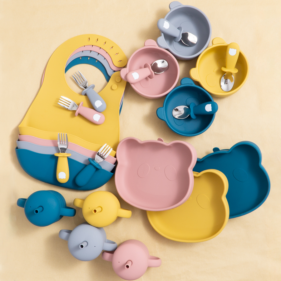 Waterproof Baby Bibs Silicone - Novo design dos desenhos animados animal